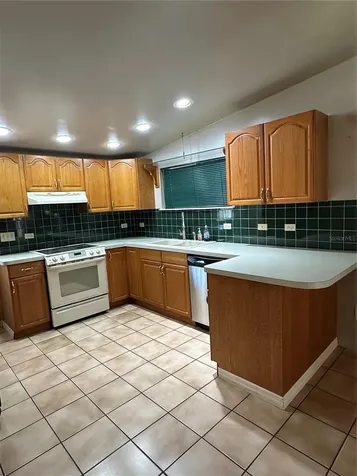 606 New York Avenue St Cloud FL 34769
