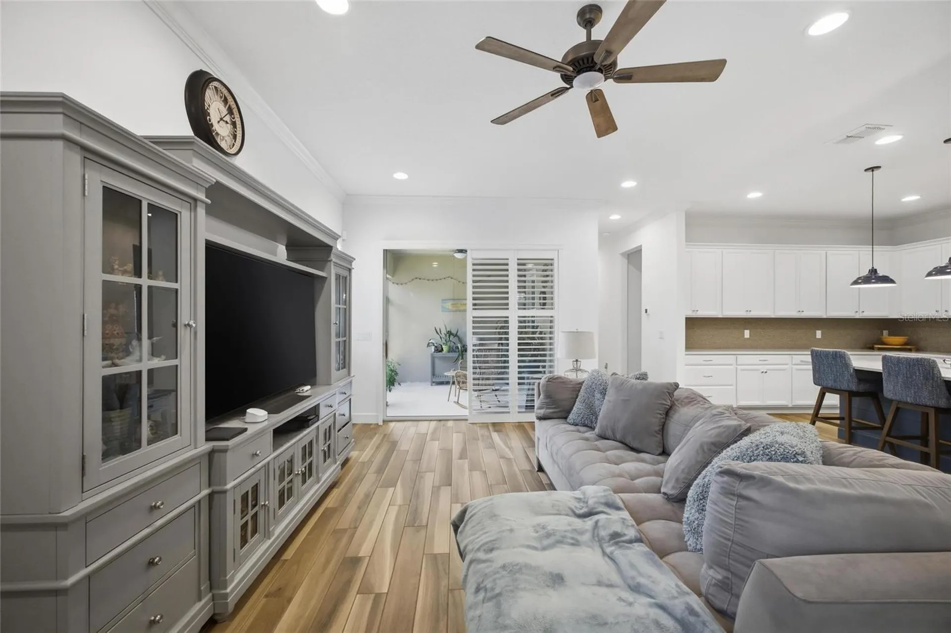 725 Winterside Drive Apollo Beach FL 33572
