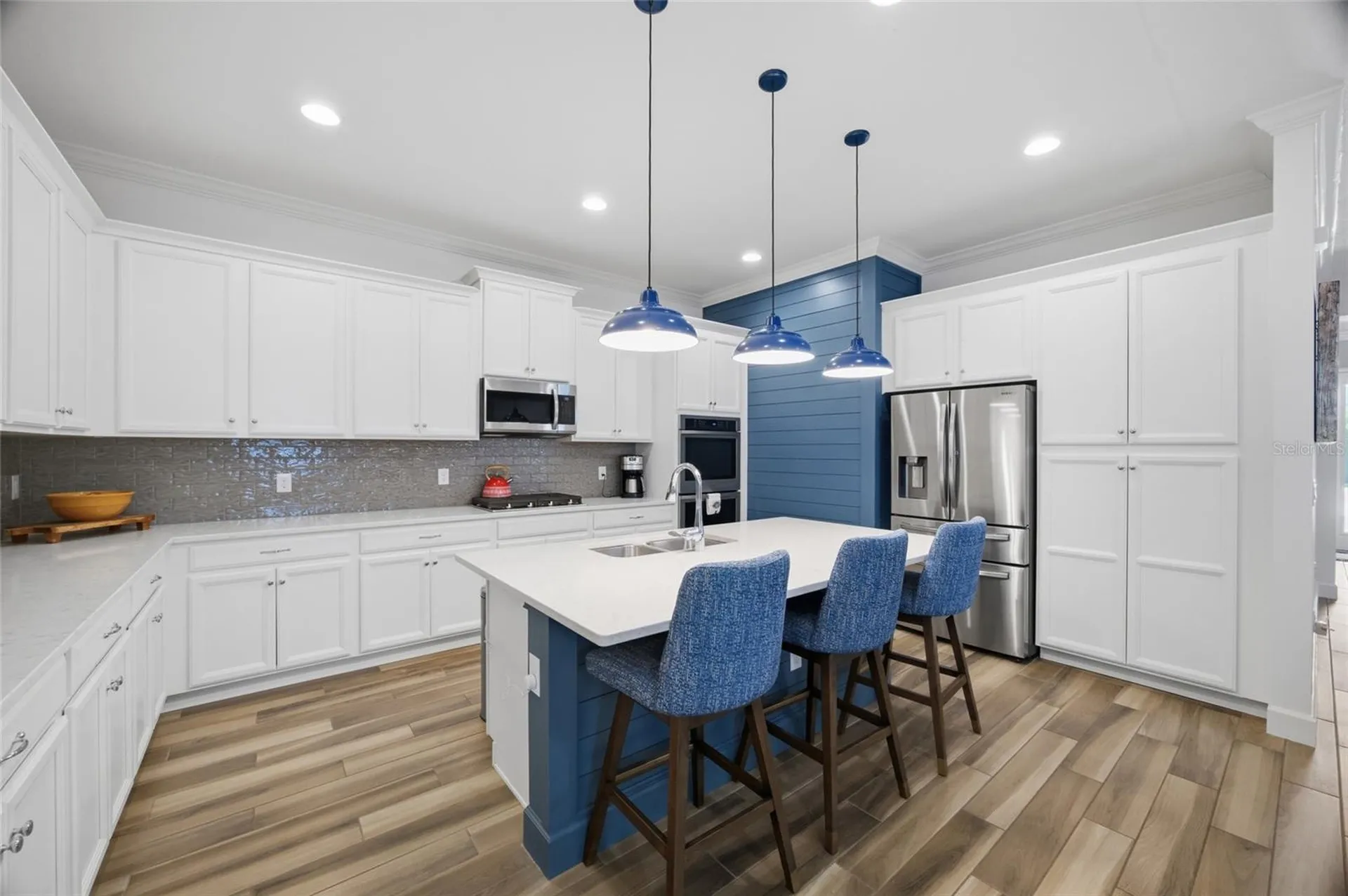 725 Winterside Drive Apollo Beach FL 33572