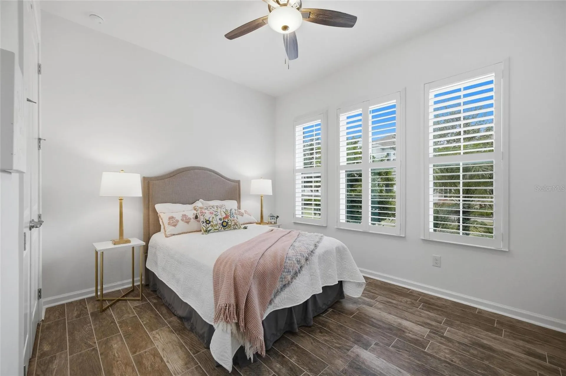 725 Winterside Drive Apollo Beach FL 33572