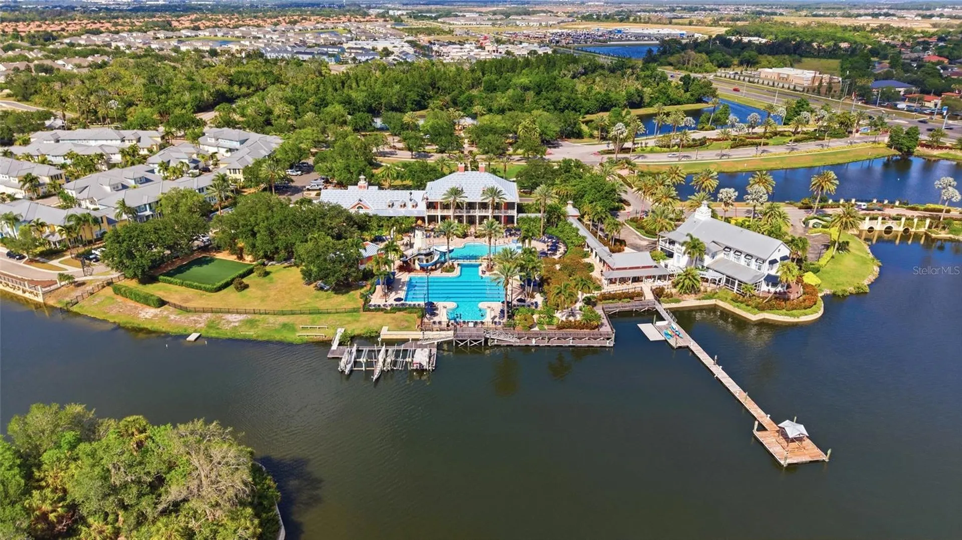 725 Winterside Drive Apollo Beach FL 33572