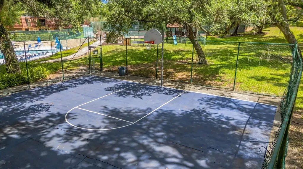 2726 11th Court Palm Harbor FL 34684