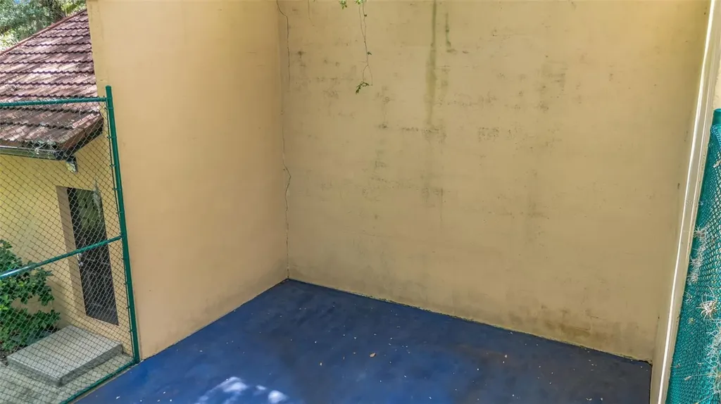 2726 11th Court Palm Harbor FL 34684