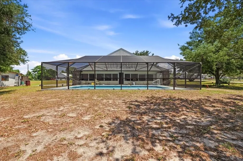 103 N 1st Street Eagle Lake FL 33839