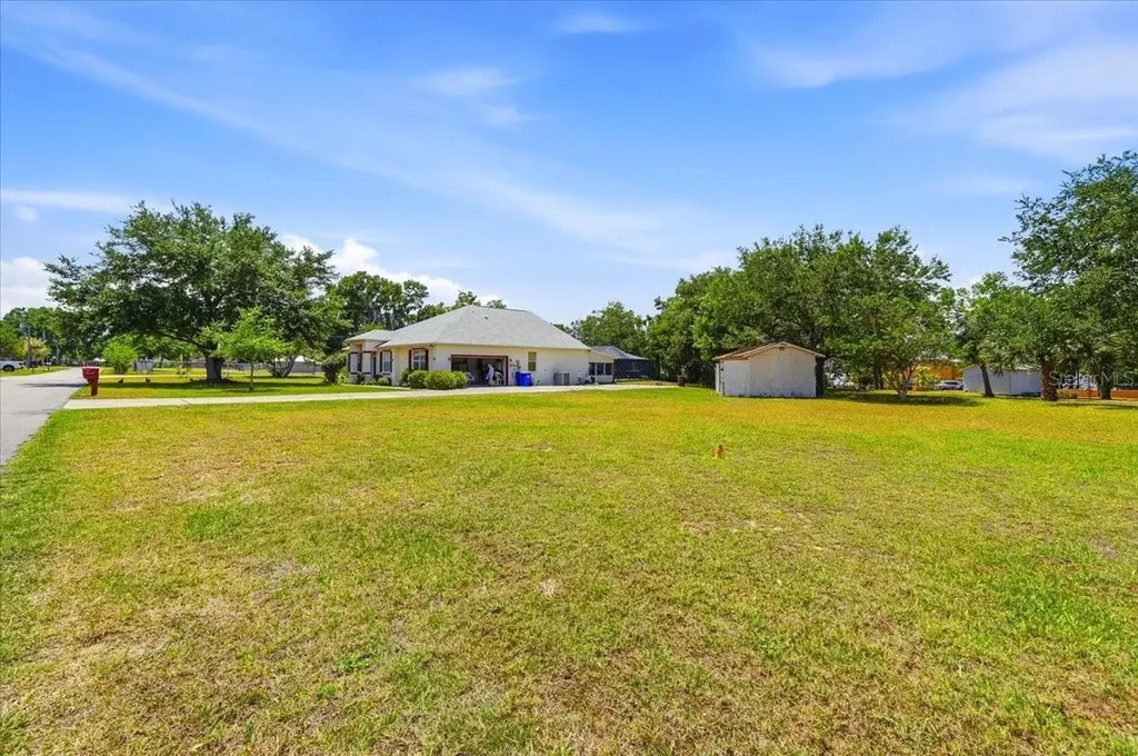 103 N 1st Street Eagle Lake FL 33839