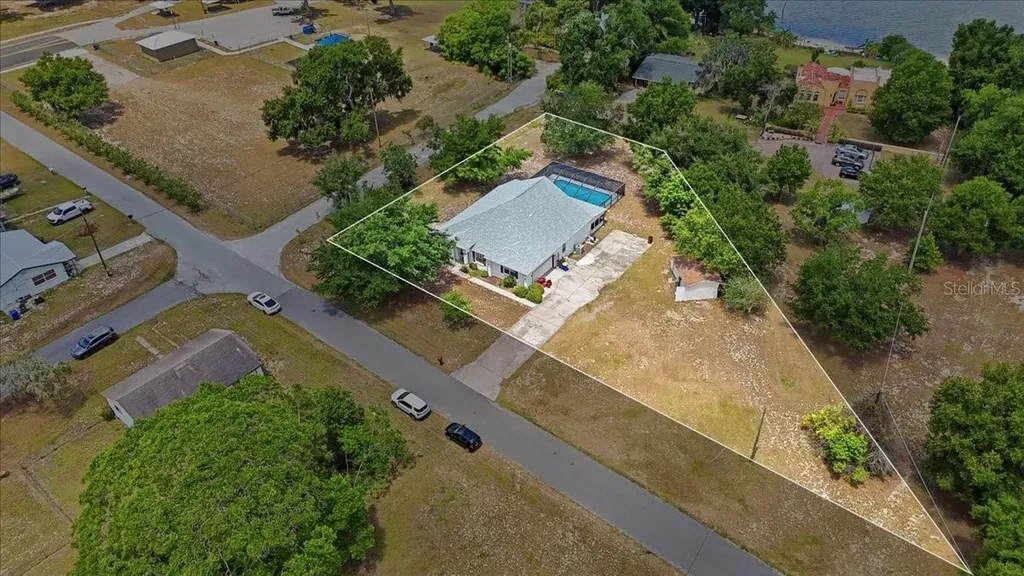 103 N 1st Street Eagle Lake FL 33839