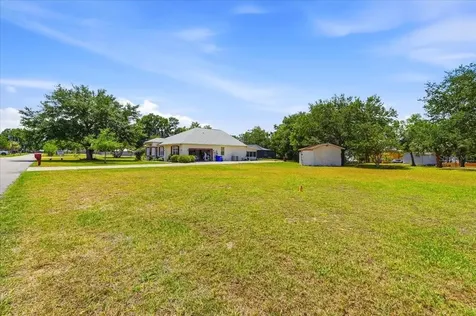 103 N 1st Street Eagle Lake FL 33839