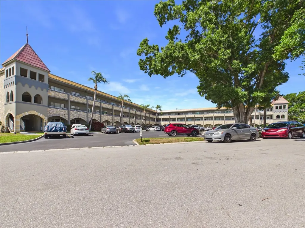 2462 Brazilia Drive Clearwater FL 33763