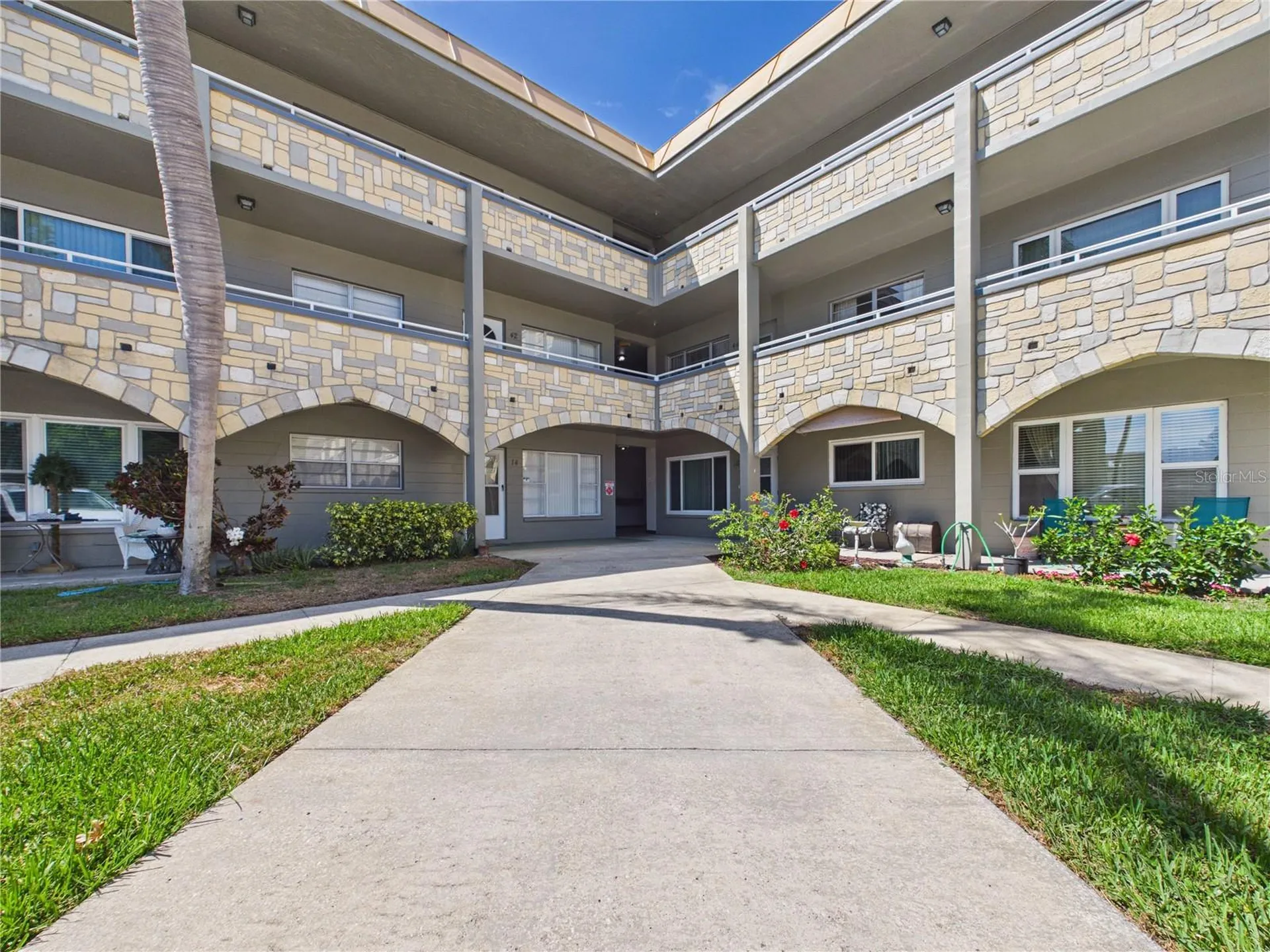 2462 Brazilia Drive Clearwater FL 33763