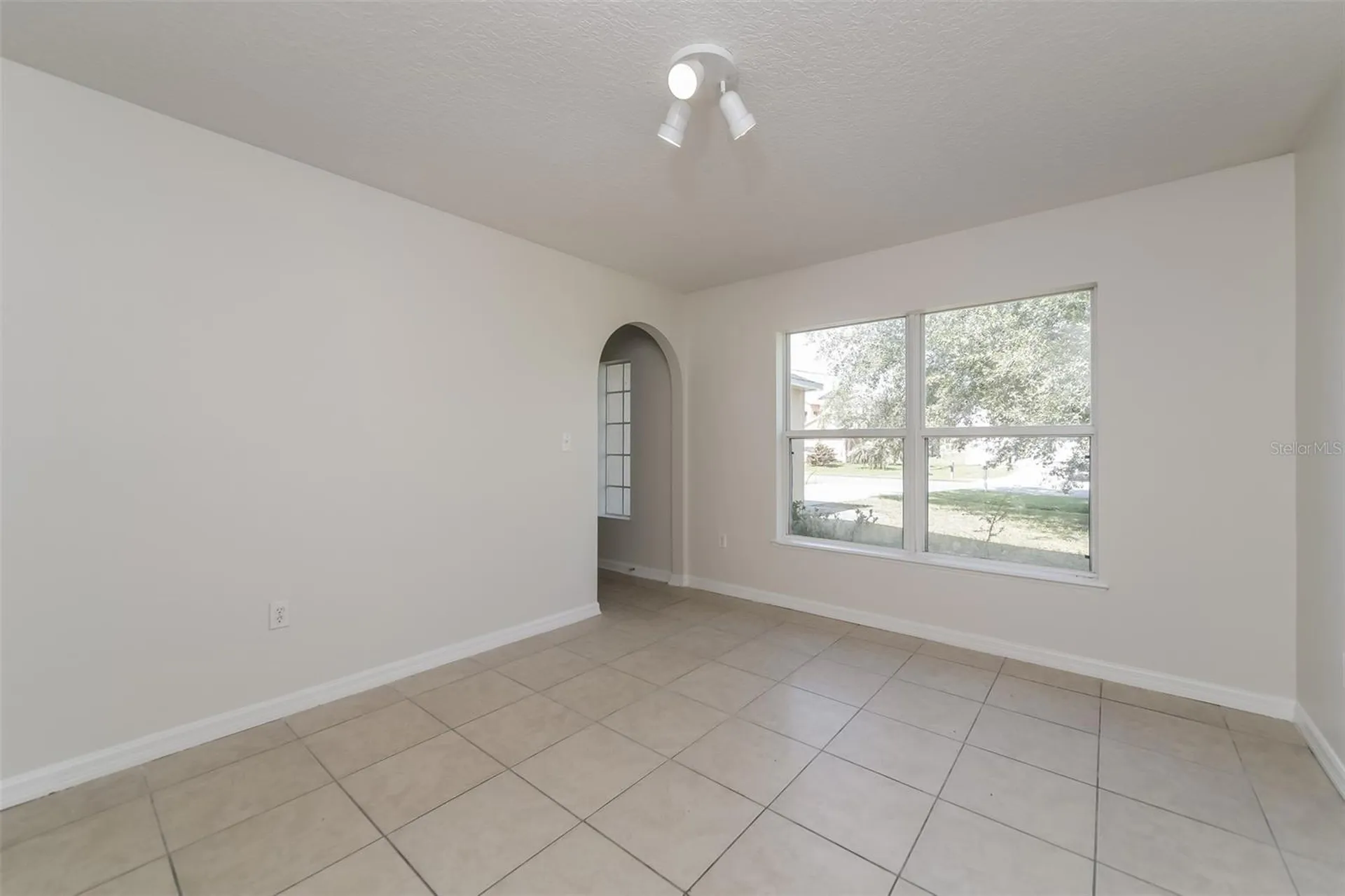 612 Elbridge Drive Kissimmee FL 34758