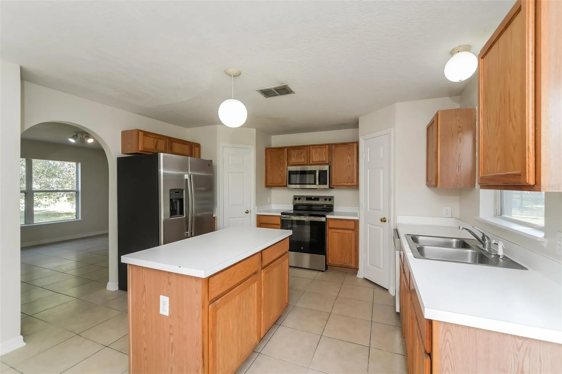 612 Elbridge Drive Kissimmee FL 34758