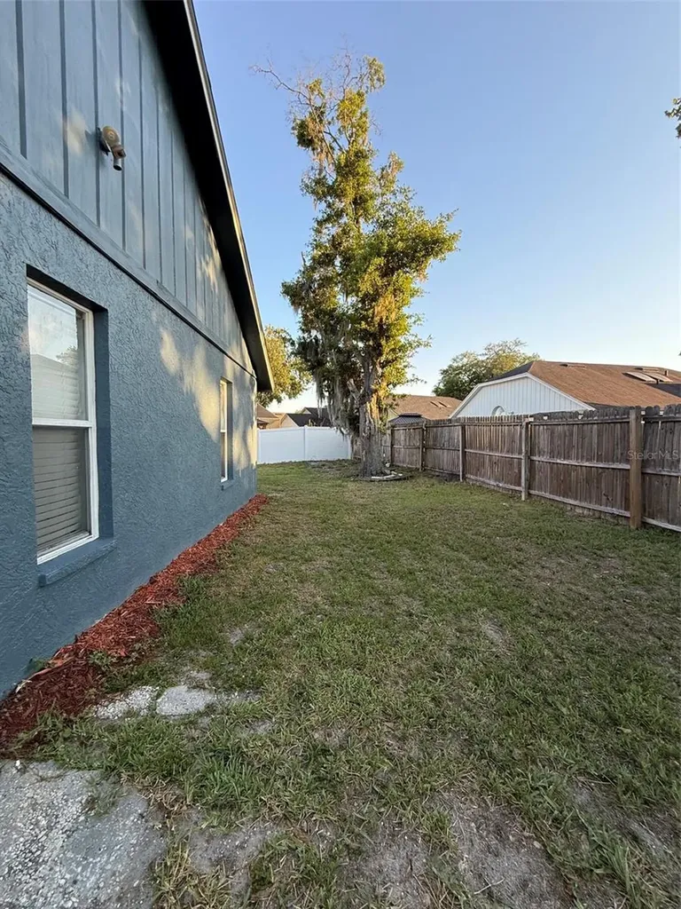 5841 Dorham Place Wesley Chapel FL 33545
