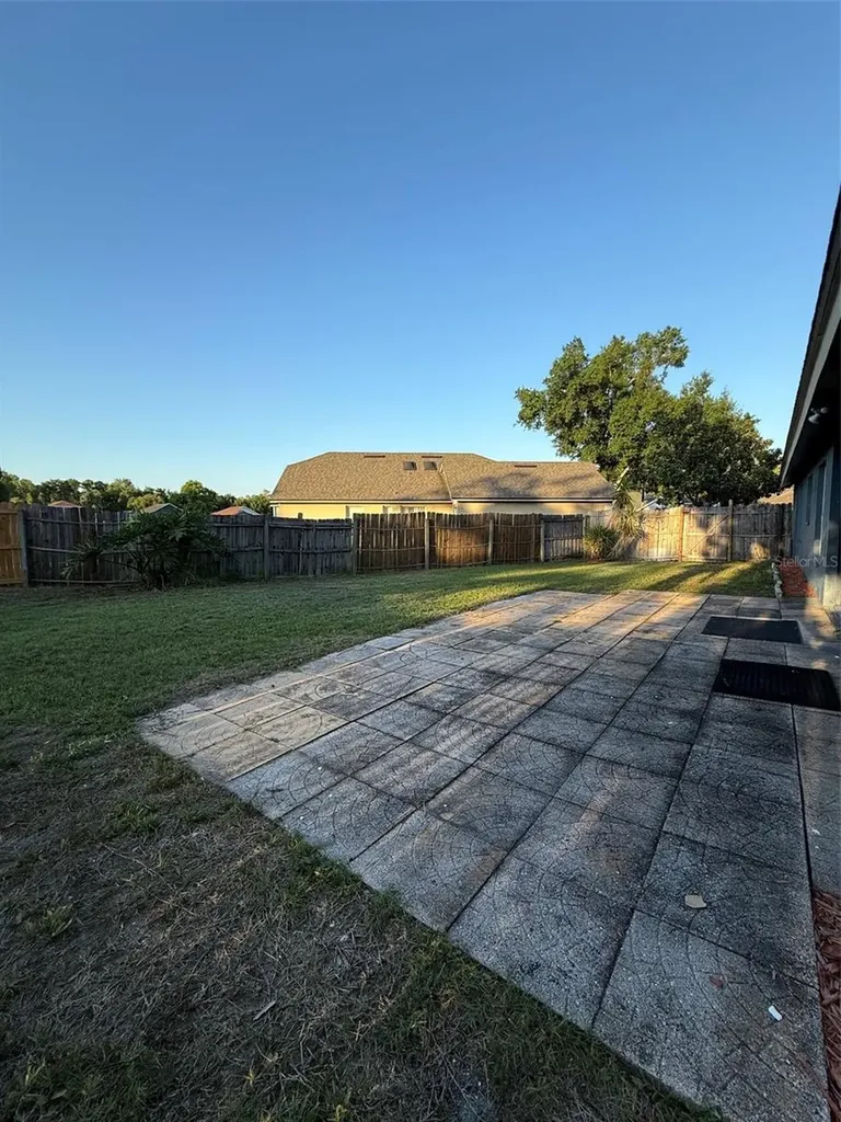 5841 Dorham Place Wesley Chapel FL 33545