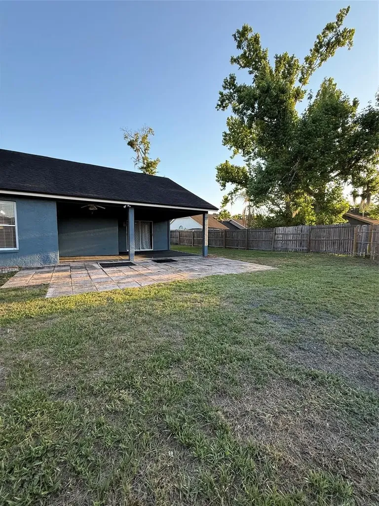 5841 Dorham Place Wesley Chapel FL 33545