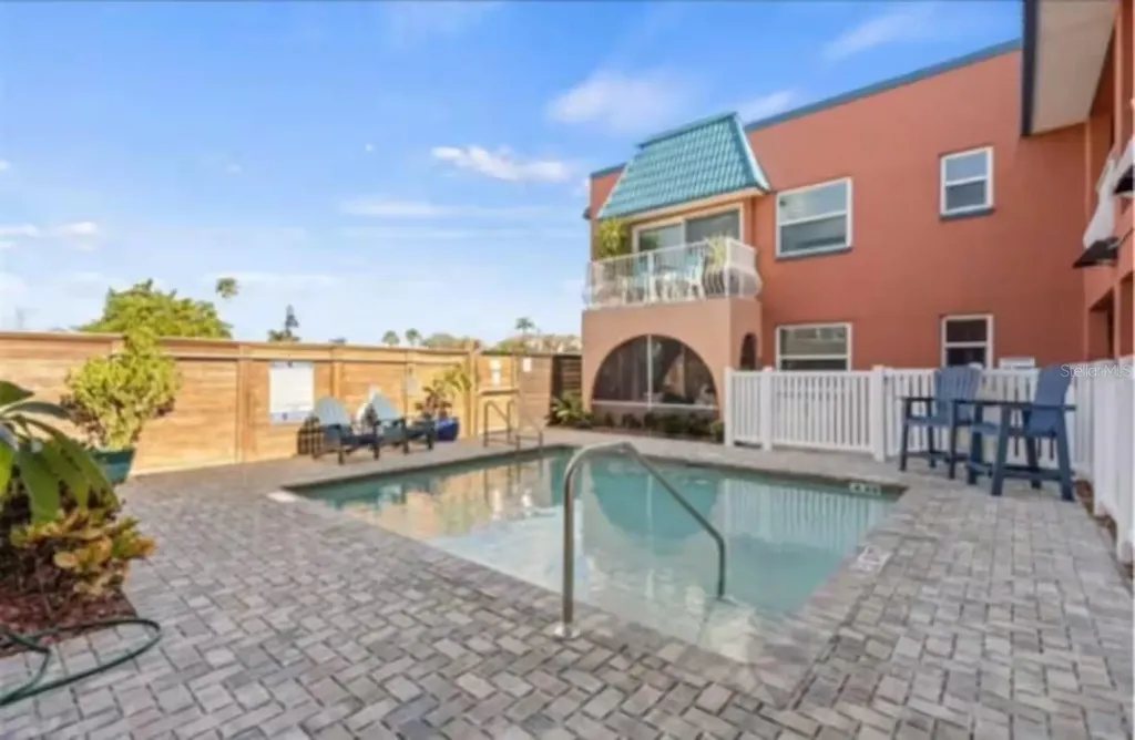 17035 Gulf Boulevard St Petersburg FL 33708