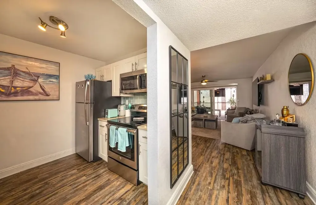 17035 Gulf Boulevard St Petersburg FL 33708