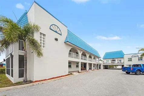 17035 Gulf Boulevard St Petersburg FL 33708