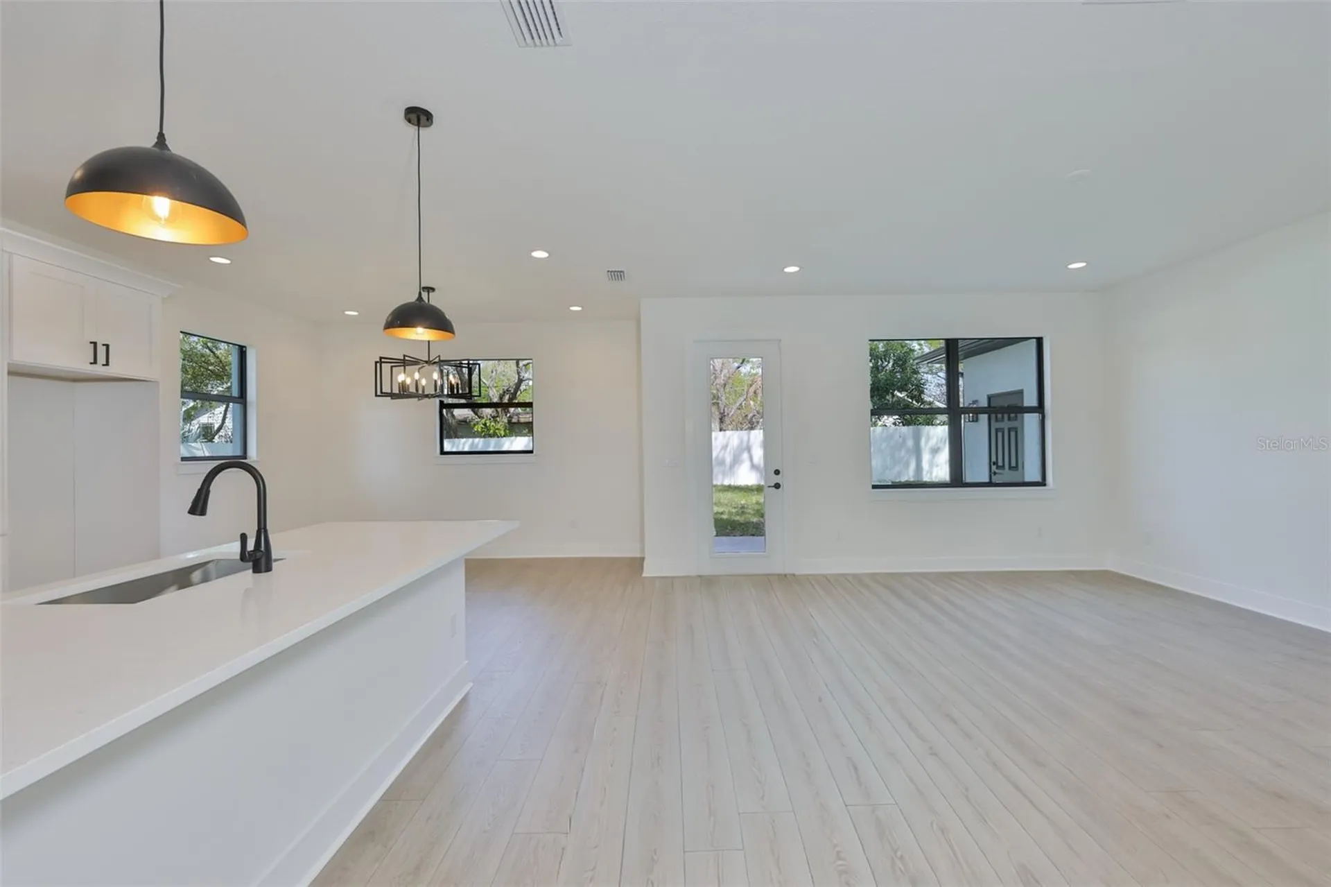 307 E Genesee Street Tampa FL 33603