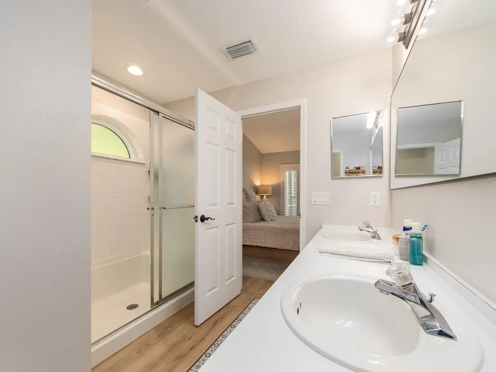 1700 Blue Lake Court Tarpon Springs FL 34689