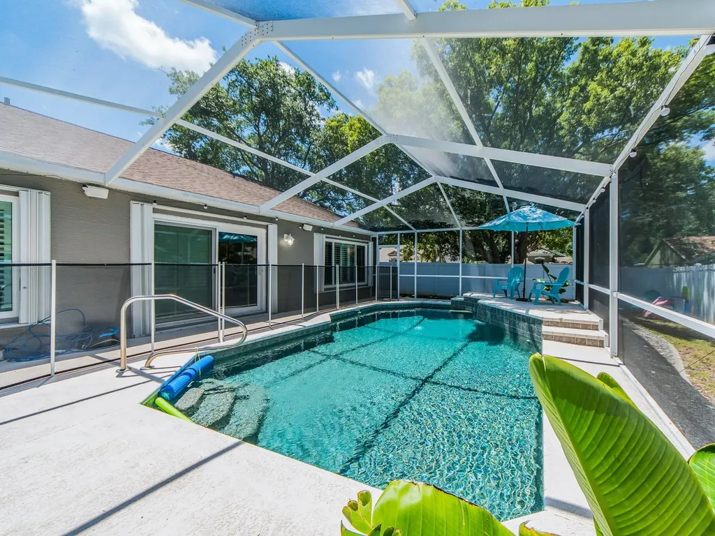 1700 Blue Lake Court Tarpon Springs FL 34689