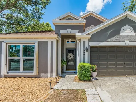 1700 Blue Lake Court Tarpon Springs FL 34689