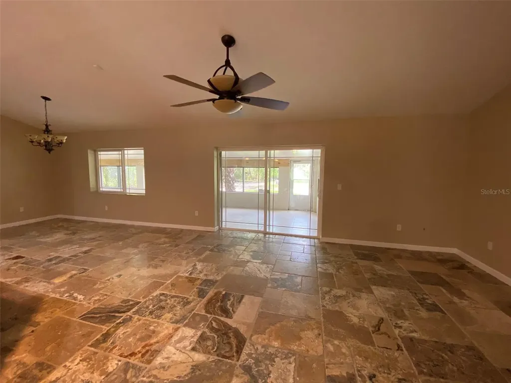 1800 County Road 426 N Oviedo FL 32765