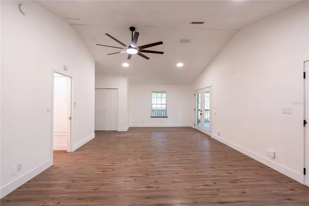 12691 SE 80th Street Morriston FL 32668