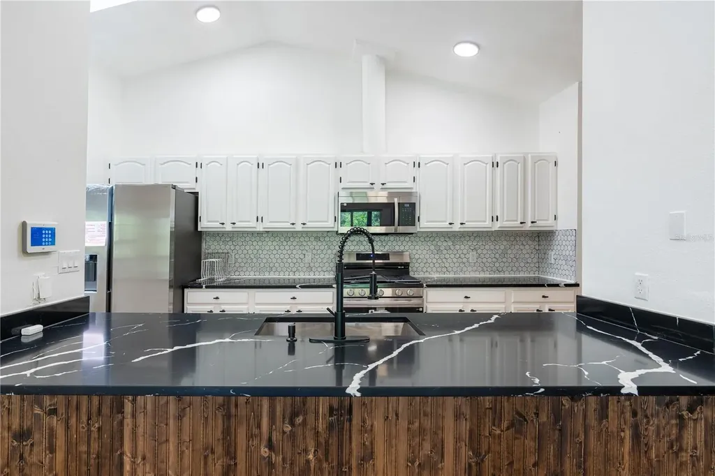 12691 SE 80th Street Morriston FL 32668