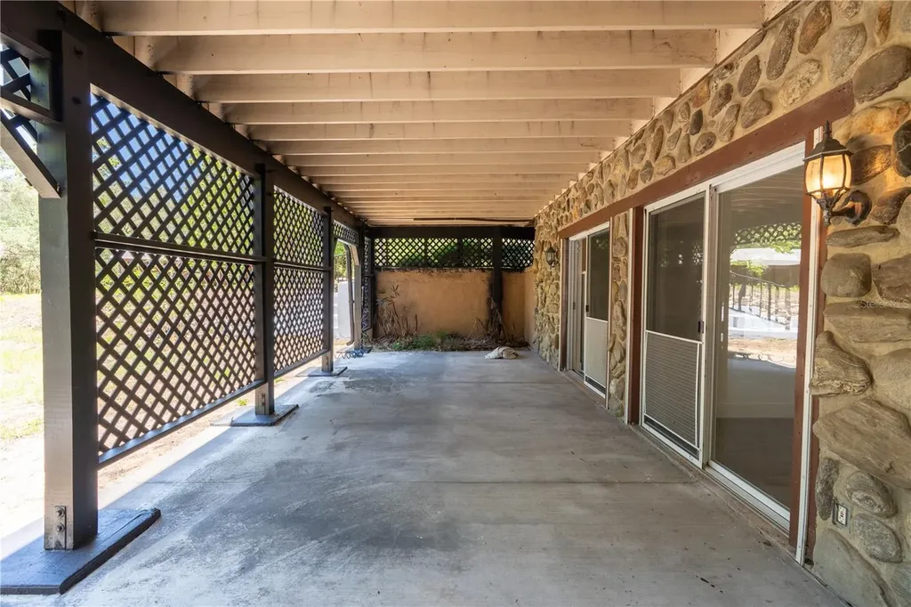 12691 SE 80th Street Morriston FL 32668