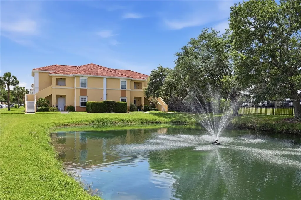 1000 Villagio Circle Sarasota FL 34237