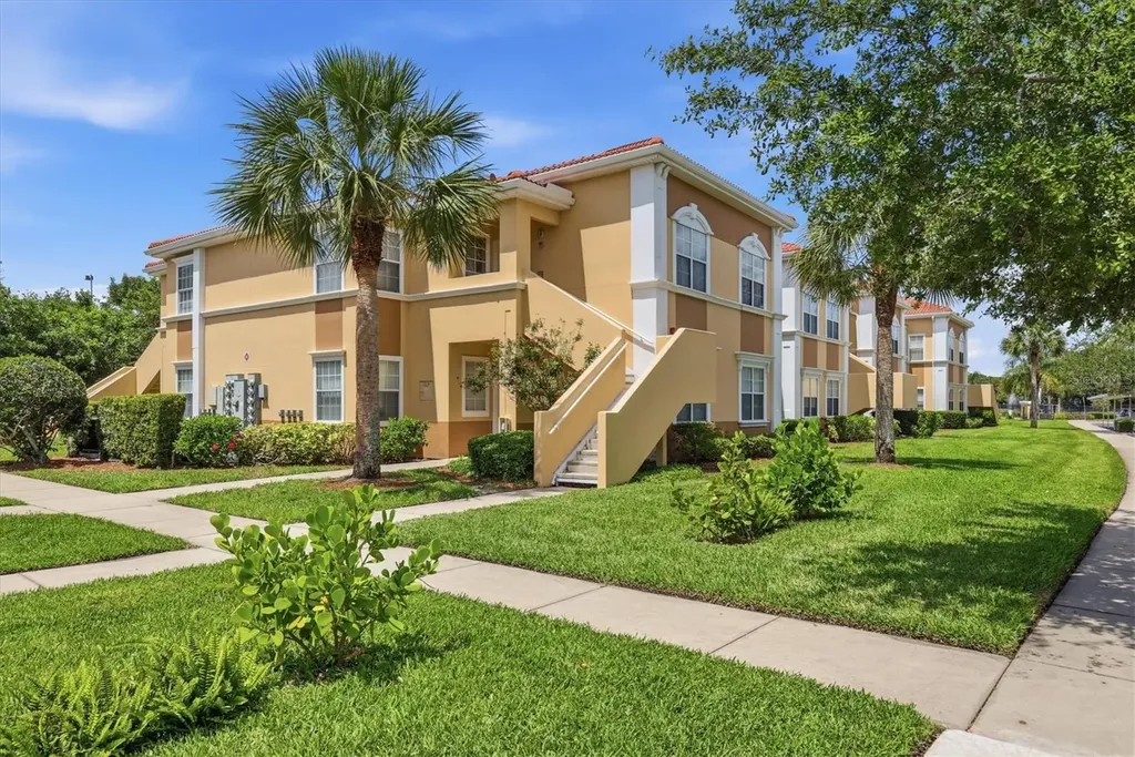 1000 Villagio Circle Sarasota FL 34237