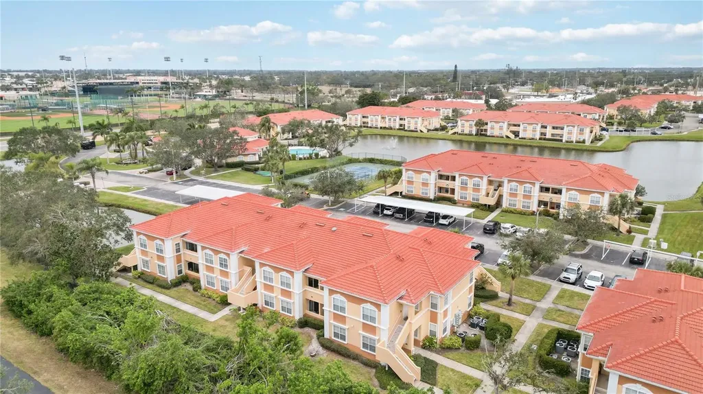 1000 Villagio Circle Sarasota FL 34237