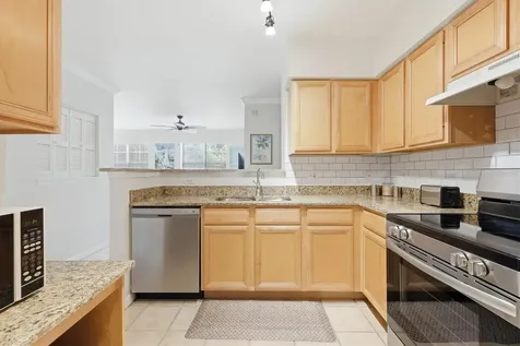 1000 Villagio Circle Sarasota FL 34237