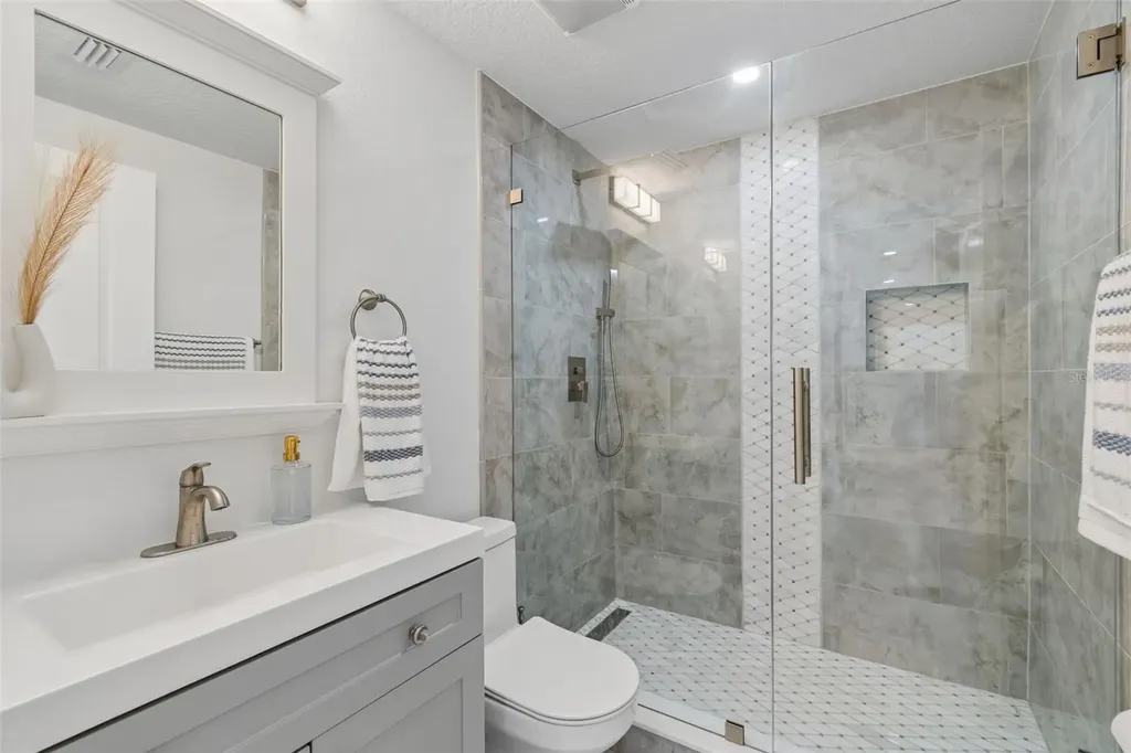 933 Eldorado Avenue Clearwater Beach FL 33767