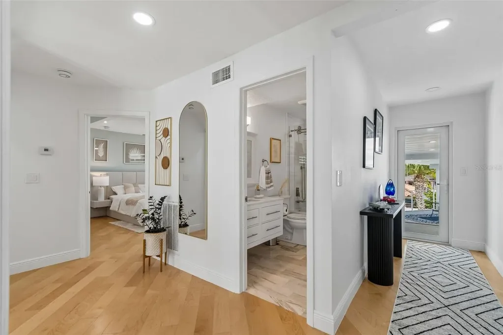 933 Eldorado Avenue Clearwater Beach FL 33767