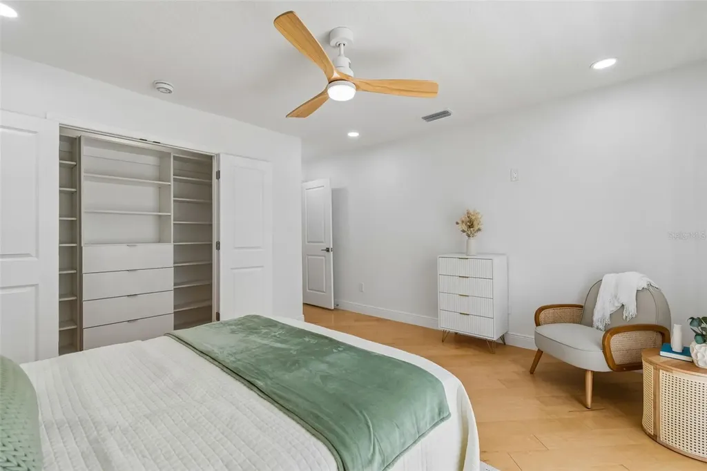 933 Eldorado Avenue Clearwater Beach FL 33767