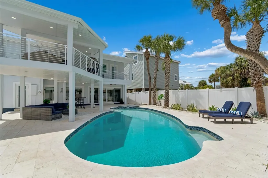 933 Eldorado Avenue Clearwater Beach FL 33767