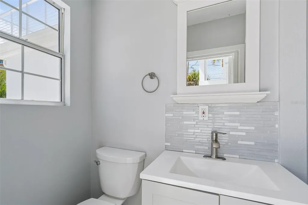 933 Eldorado Avenue Clearwater Beach FL 33767