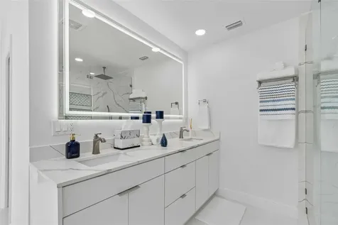 933 Eldorado Avenue Clearwater Beach FL 33767