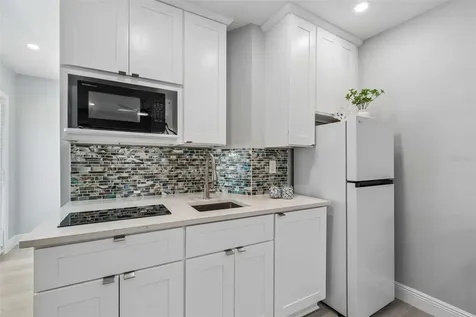 933 Eldorado Avenue Clearwater Beach FL 33767
