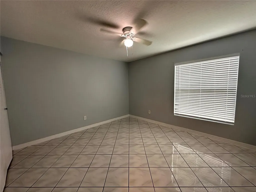 22 W Country Cove Way Kissimmee FL 34743