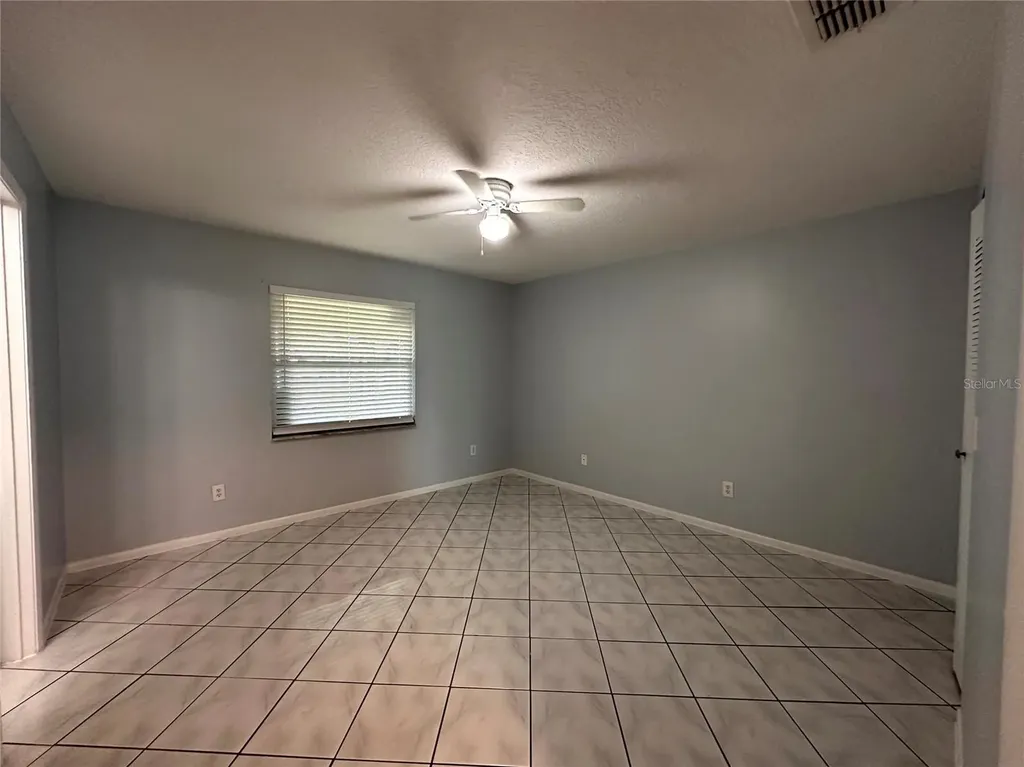 22 W Country Cove Way Kissimmee FL 34743