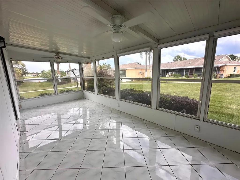 22 W Country Cove Way Kissimmee FL 34743