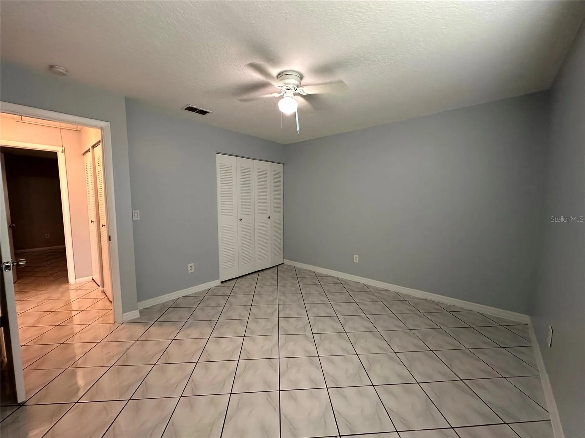 22 W Country Cove Way Kissimmee FL 34743