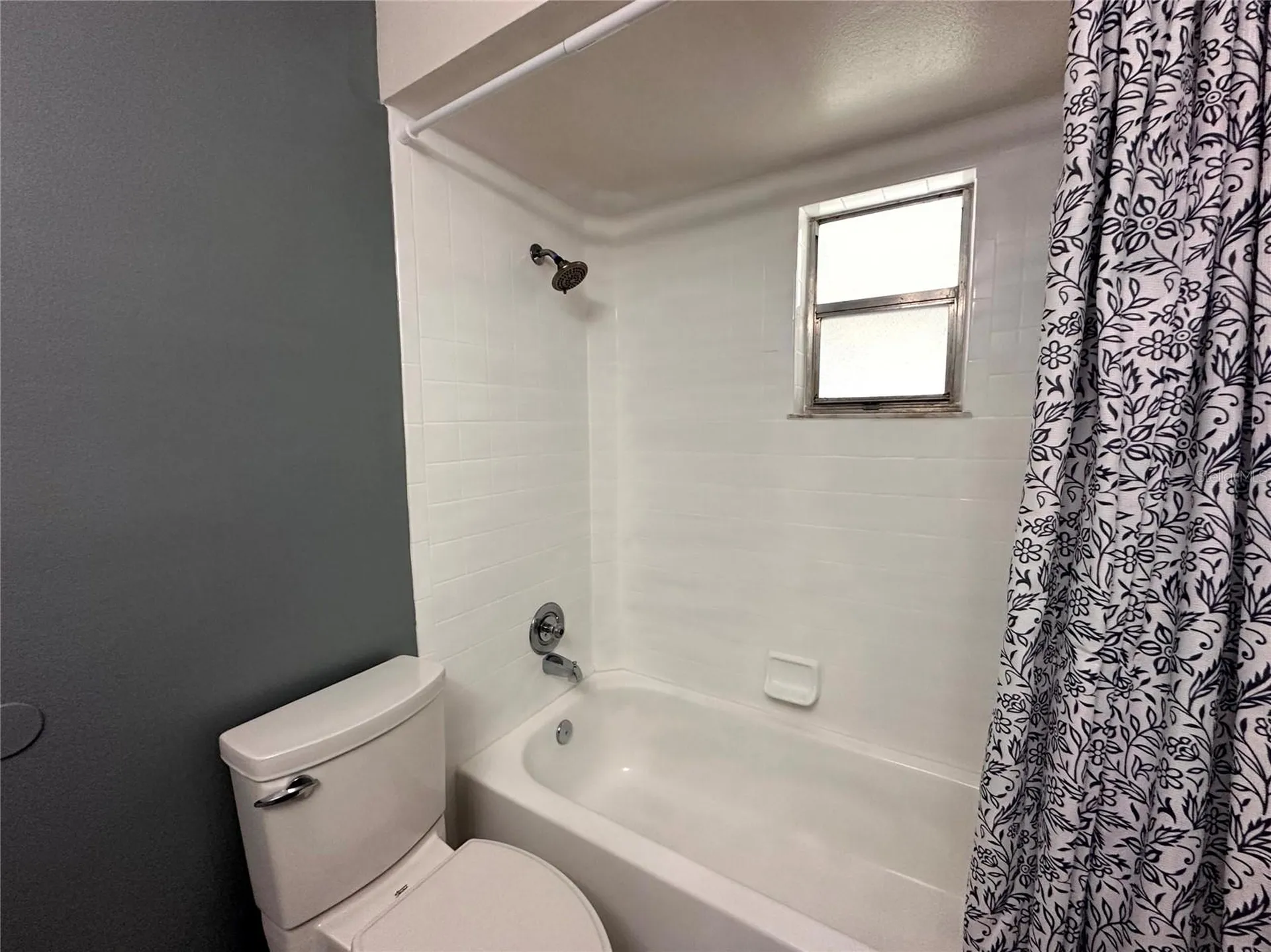 22 W Country Cove Way Kissimmee FL 34743