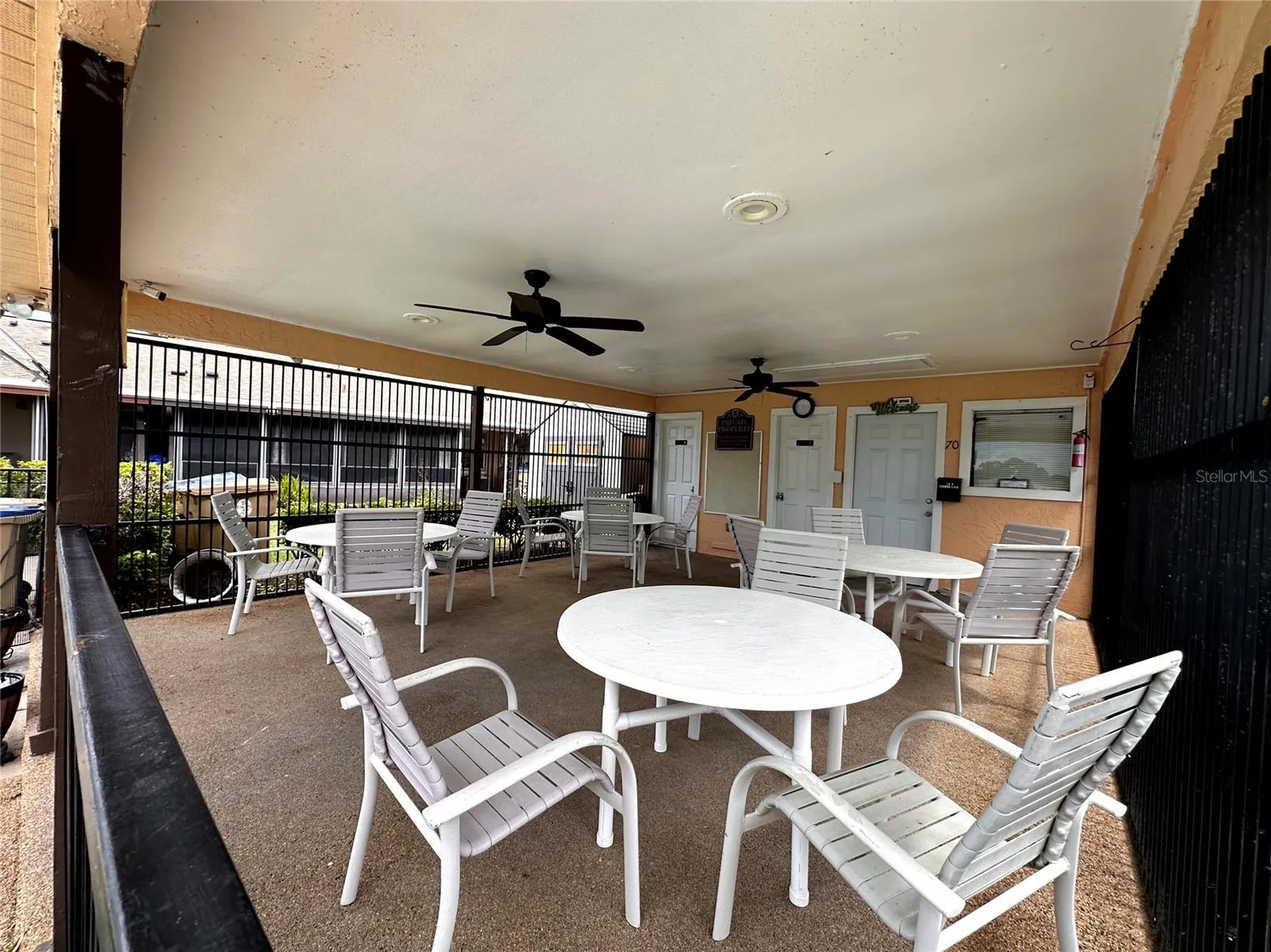22 W Country Cove Way Kissimmee FL 34743