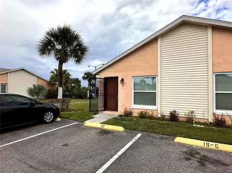 22 W Country Cove Way Kissimmee FL 34743