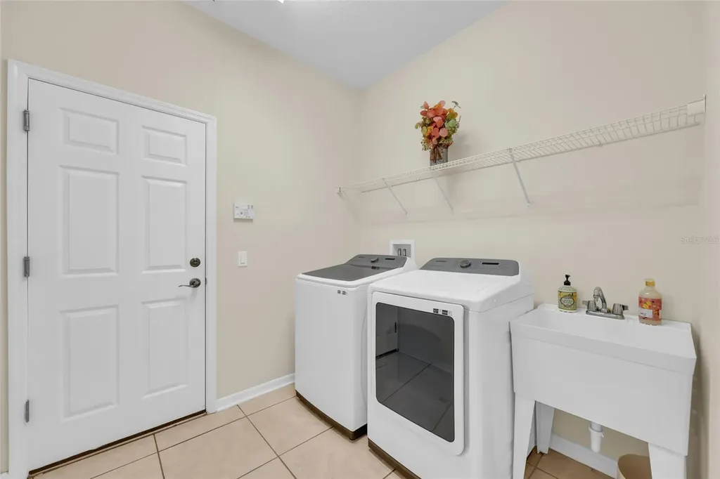 8513 Native Pine Way Orlando FL 32836