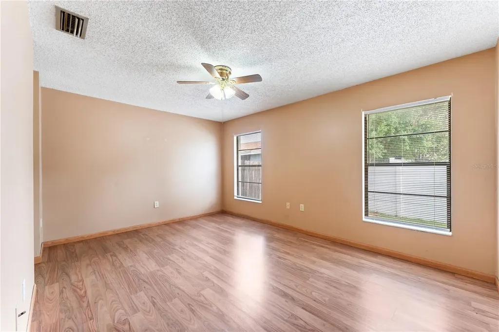 2024 Sheffield Court Oldsmar FL 34677