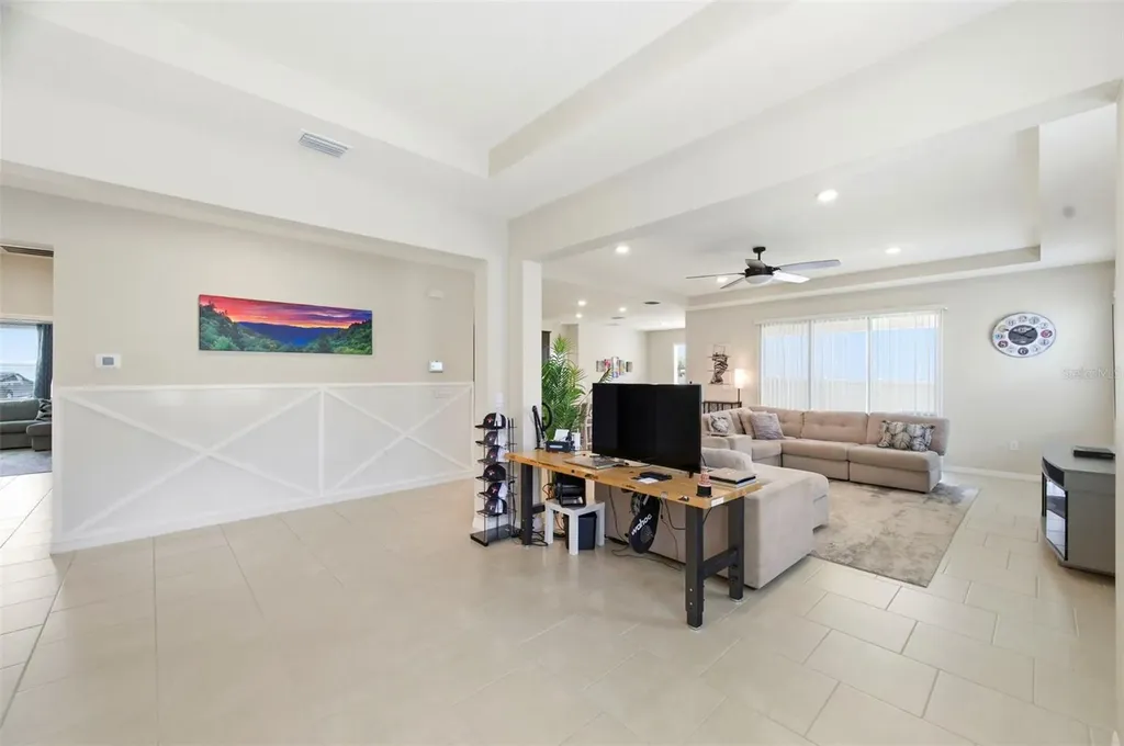 10403 Laxer Cay Loop San Antonio FL 33576